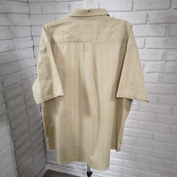 NWT Arrow Men's Size XXL Tan, White, & Grey Plaid Wrinkle Free Shirt - Picture 2 of 11